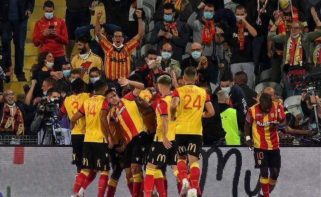 黑店新贵!三年狂揽2.5亿欧元,这支法甲球队转会天花板TOP8全解析