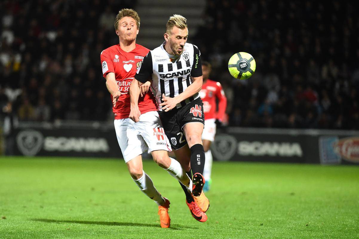 法甲欧战冲刺 VS 保级泥潭!里尔主场狂轰,昂热伤病潮下能守平吗?